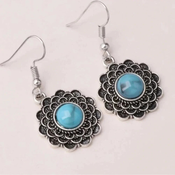 Turquoise Antiqued Silver Flower Earrings - Picture 3 of 3